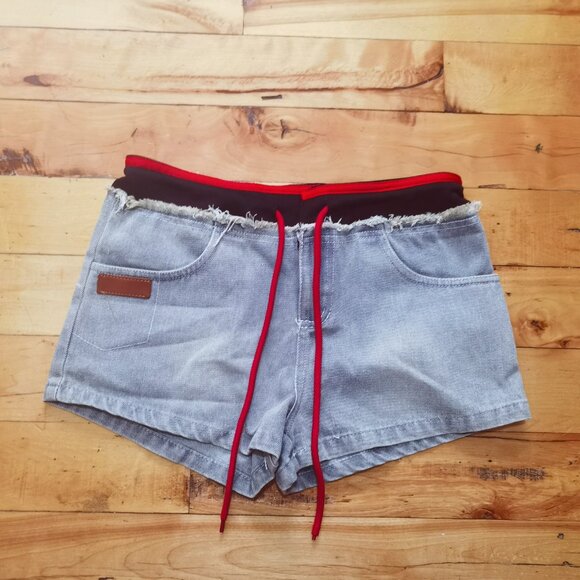 shorts with waistband and drawstrings - Picture 2 of 6